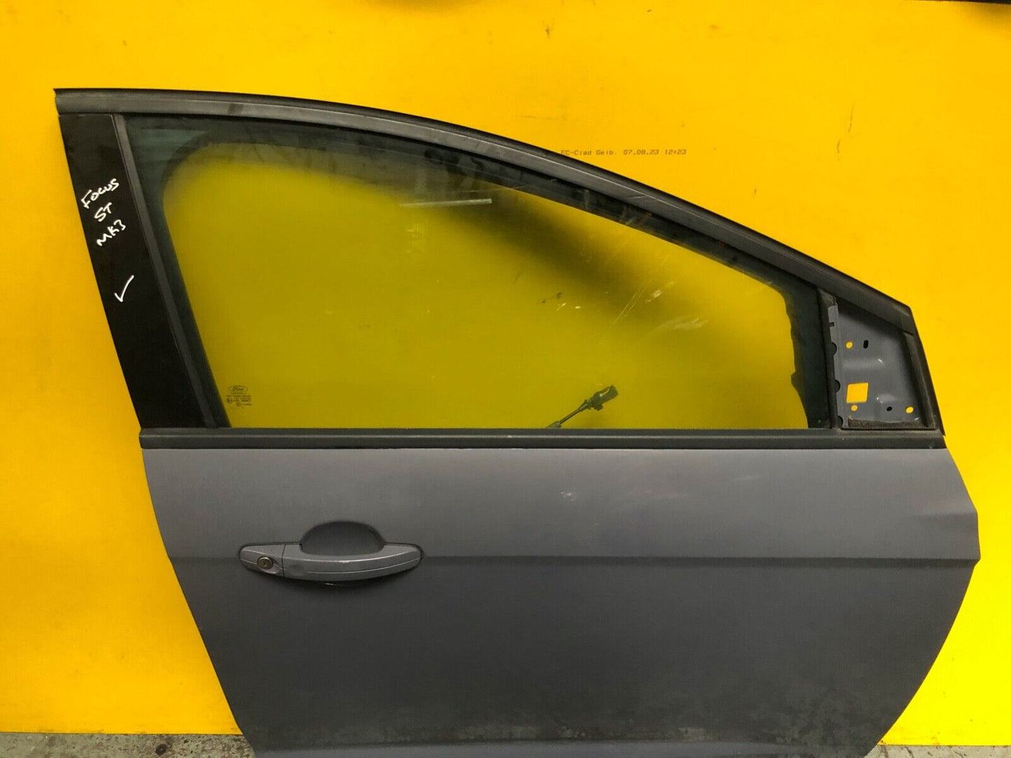 FORD FOCUS MK3 2011-2018 DOOR DRIVER SIDE FRONT RIGHT WITH GLASS IN GREY