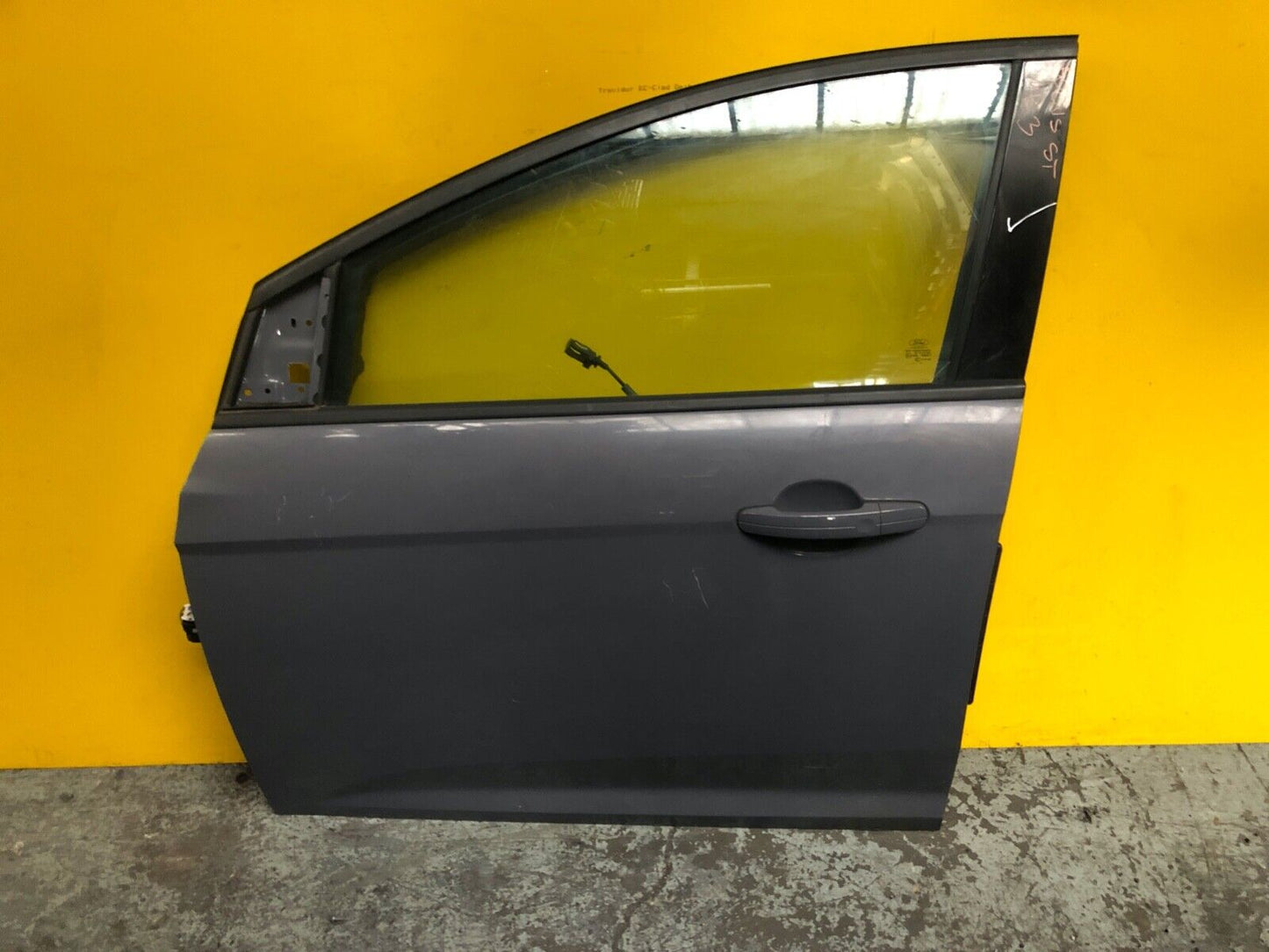 FORD FOCUS MK3 2011-2018 DOOR PASSENGER SIDE FRONT LEFT WITH GLASS IN GREY