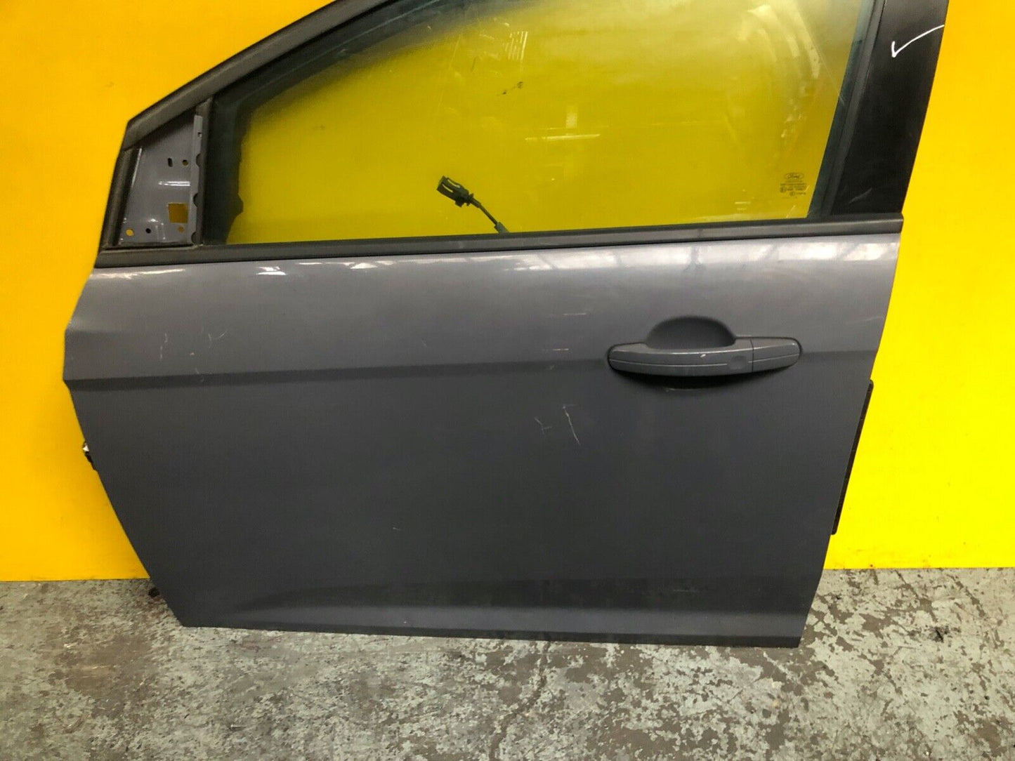 FORD FOCUS MK3 2011-2018 DOOR PASSENGER SIDE FRONT LEFT WITH GLASS IN GREY