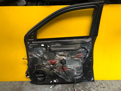 MERCEDES BENZ X CLASS W470 DOOR DRIVER SIDE FRONT RIGHT WITH GLASS DAMAGED