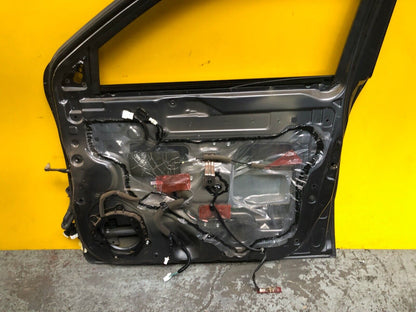 MERCEDES BENZ X CLASS W470 DOOR DRIVER SIDE FRONT RIGHT WITH GLASS DAMAGED