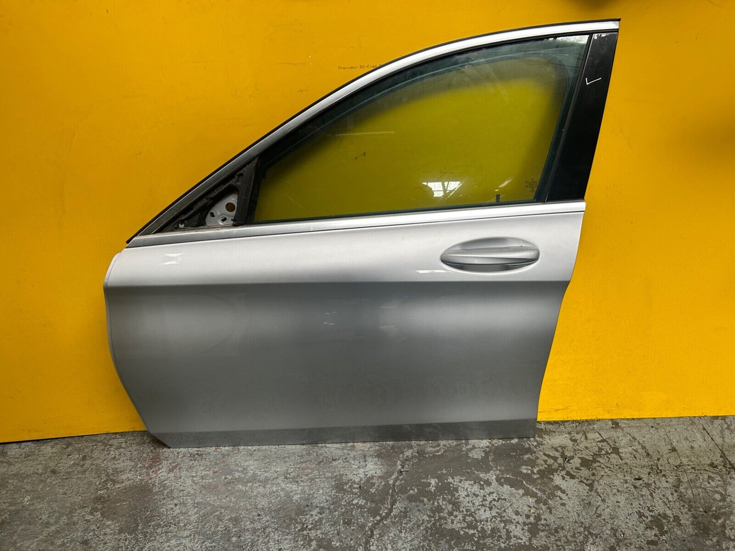 MERCEDES C CLASS W205 2014 - 2021 DOOR PASSENGER SIDE FRONT LEFT WITH GLASS