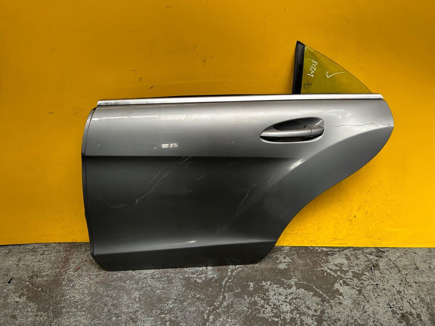 MERCEDES CLS W218 2011-2018 DOOR PASSENGER SIDE REAR LEFT WITH GLASS GREY