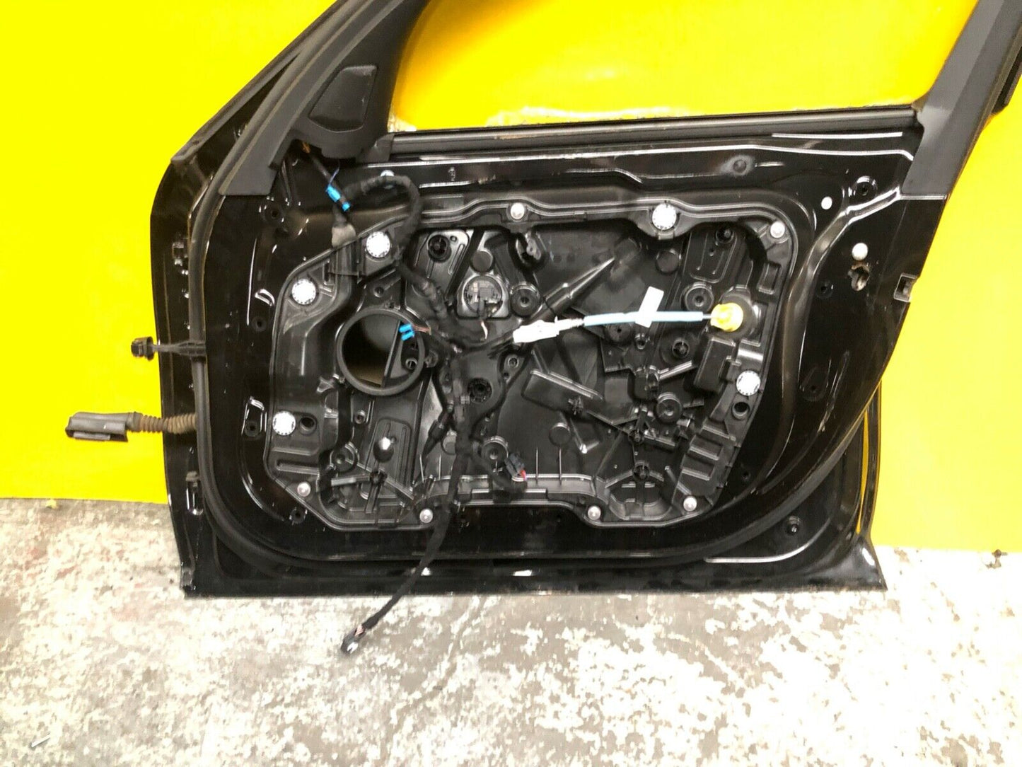 BMW 3 SERIES G20 2019-2024 DOOR DRIVER SIDE FRONT RIGHT COMPLETE WITHOUT GLASS