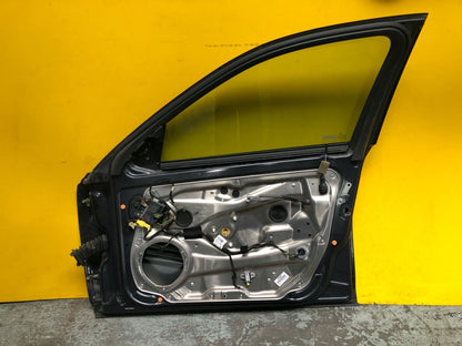 MERCEDES C CLASS SALOON W204 2008-2014 DOOR DRIVER SIDE FRONT RIGHT WITH GLASS