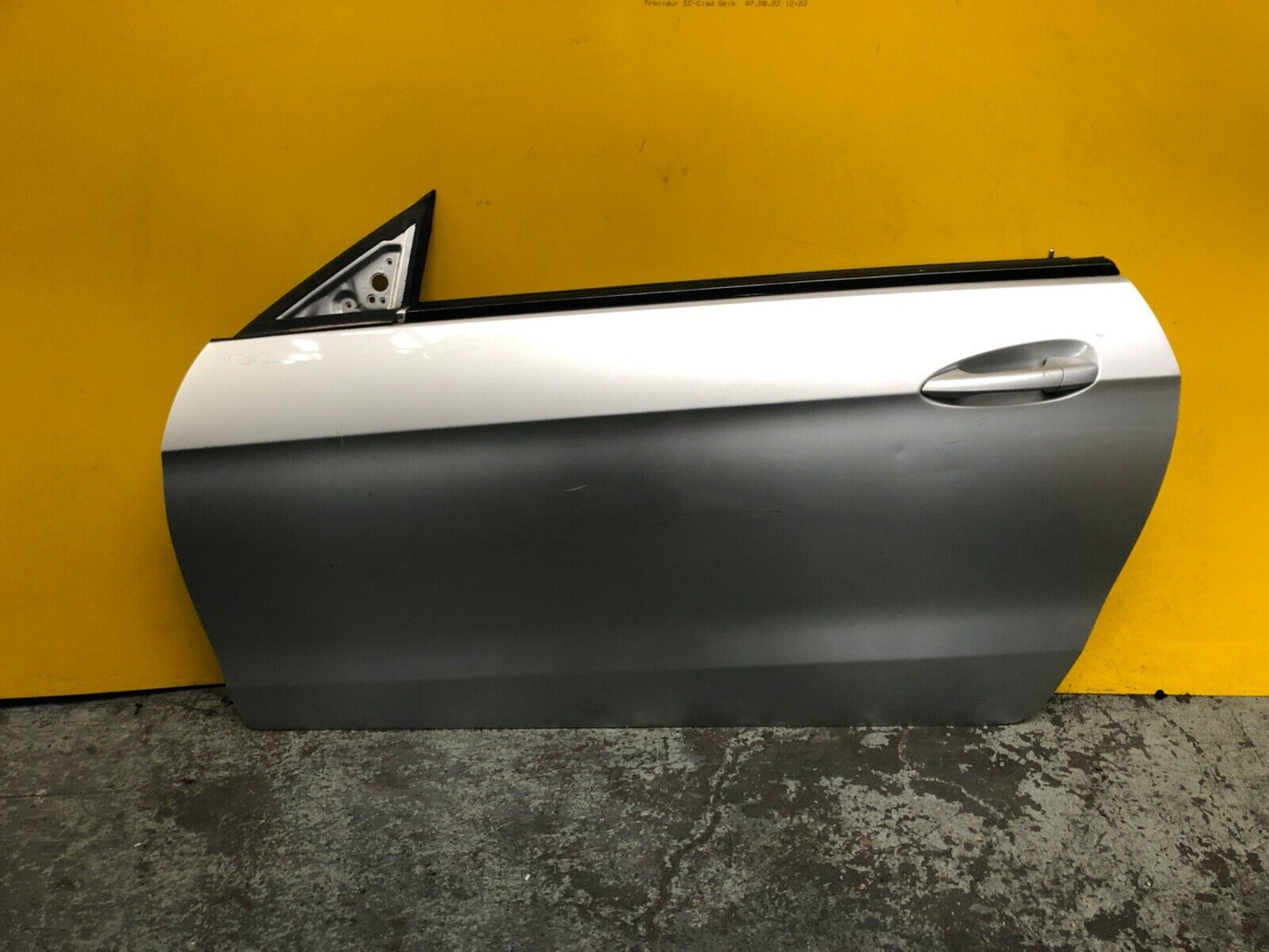 MERCEDES E CLASS W207 2009-2016 DOOR PASSENGER SIDE LEFT WITH GLASS SILVER