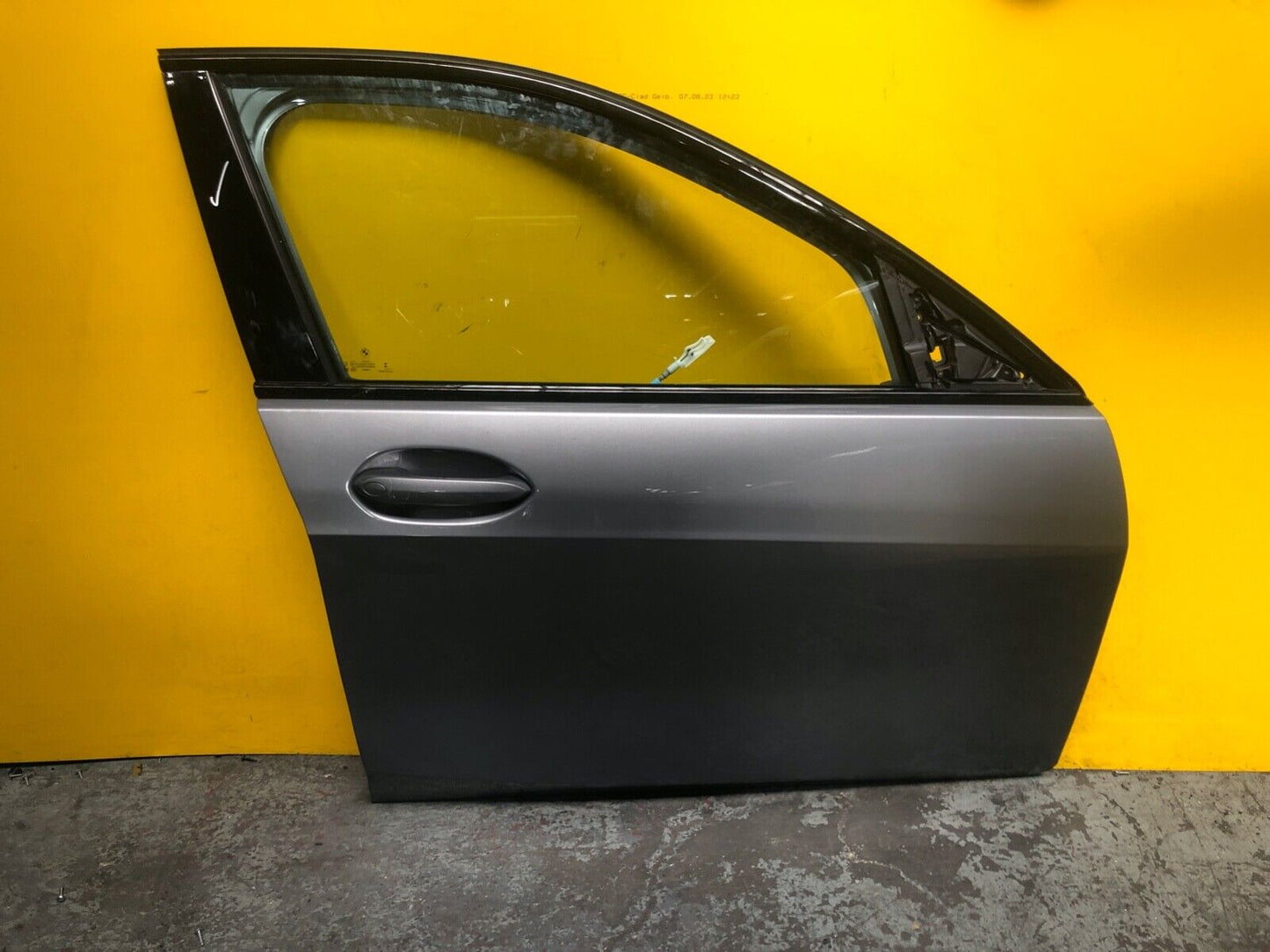 BMW 1 SERIES F40 2019 - 2024 DOOR DRIVER SIDE FRONT RIGHT COMPLETE WITH GLASS