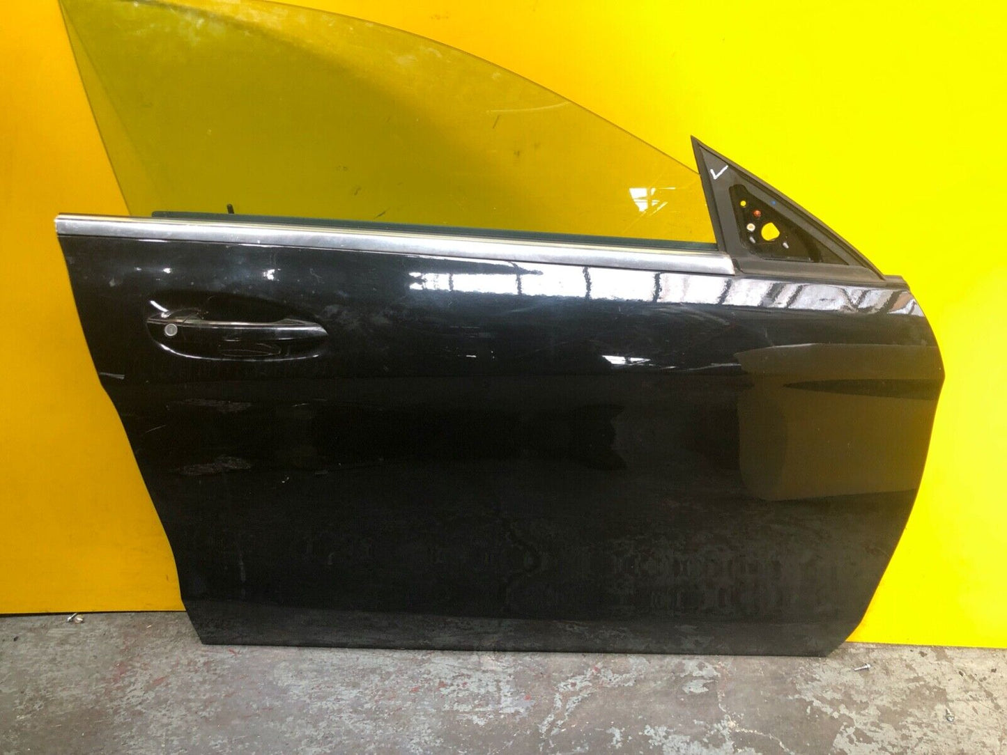 MERCEDES CLA W117 2013-2018 DOOR DRIVER SIDE FRONT RIGHT WITH GLASS