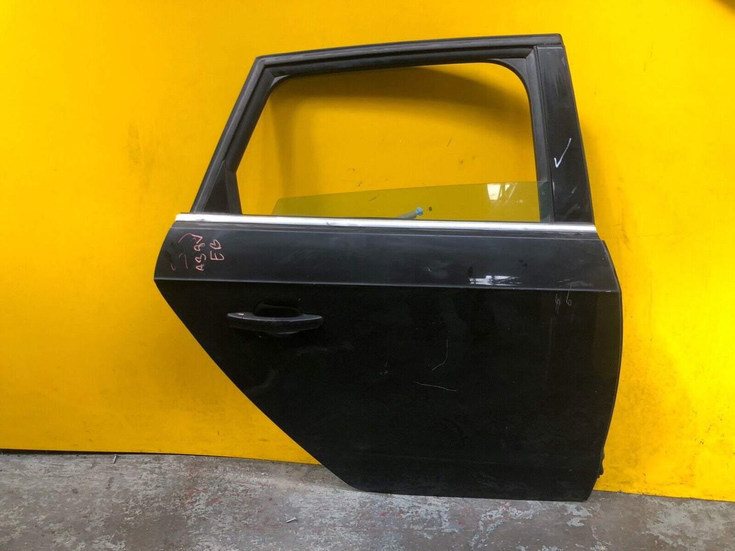 AUDI A3 8V MK3 DOOR DRIVER SIDE REAR RIGHT WITH GLASS