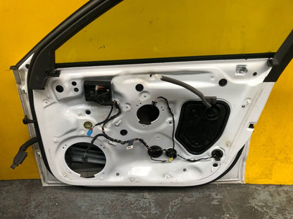 AUDI A3 8V MK3 DOOR DRIVER SIDE FRONT RIGHT WITH GLASS IN WHITE