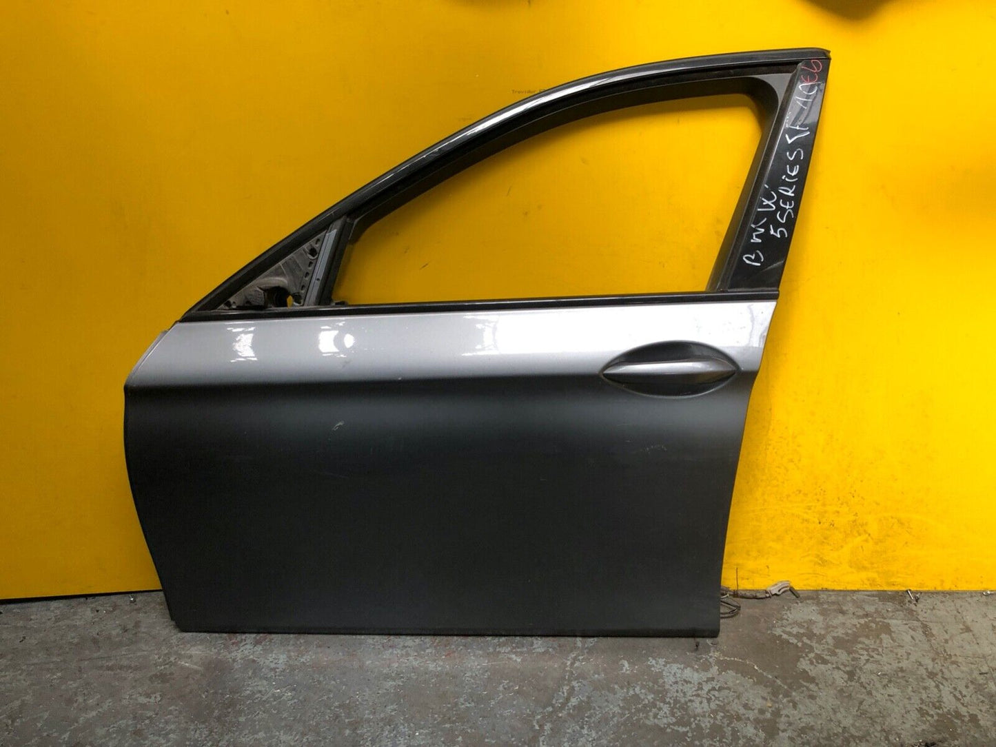 BMW 5 SERIES F10 F11 DOOR PASSENGER SIDE FRONT LEFT COMPLETE WITH GLASS