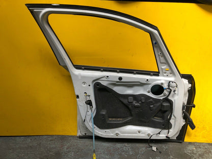 BMW 2 SERIES TOURER F45 DOOR PASSENGER SIDE FRONT LEFT COMPLETE WITH GLASS