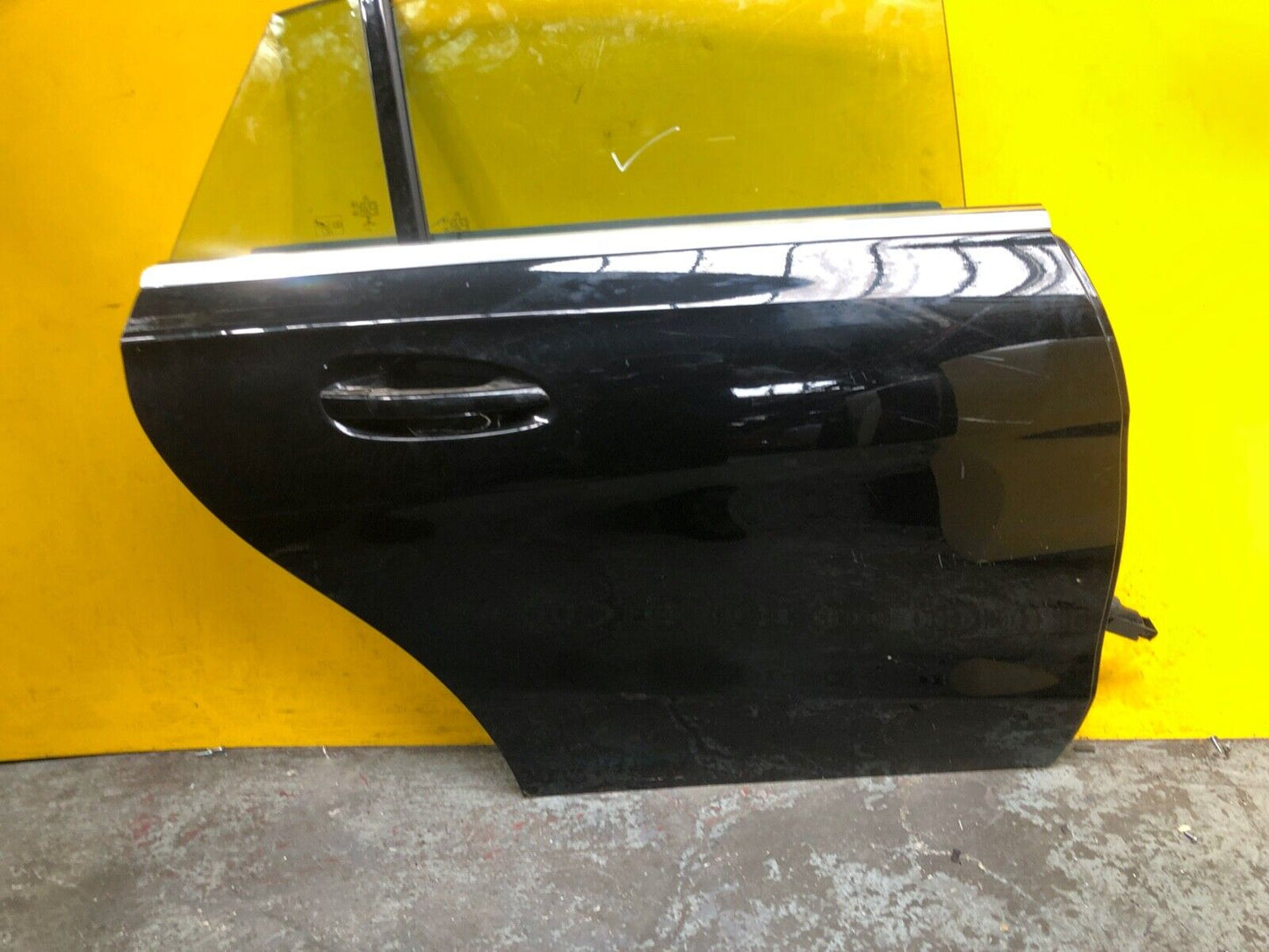 MERCEDES CLA W117 2013 - 2018 DOOR DRIVER SIDE REAR RIGHT WITH GLASS