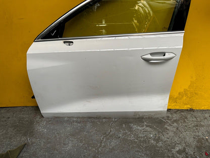 AUDI A3 8Y MK4 DOOR PASSENGER SIDE FRONT LEFT WITH GLASS IN WHITE