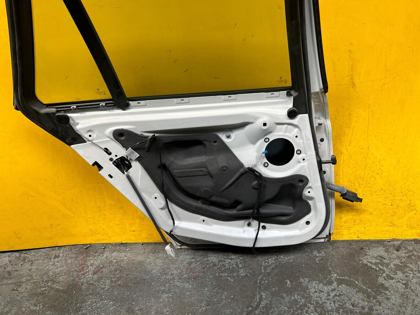 BMW 3 SERIES F31 TOURING 2011 - 2019 DOOR PASSENGER SIDE REAR LEFT COMPLETE