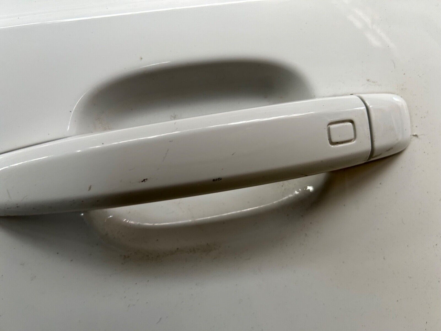 AUDI Q3 8U MK1 DOOR PASSENGER SIDE REAR LEFT WITH GLASS IN WHITE