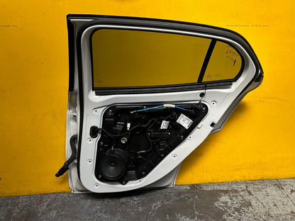 MERCEDES BENZ GLA X156 W156 DOOR DRIVER SIDE REAR RIGHT WITH GLASS COMPLETE