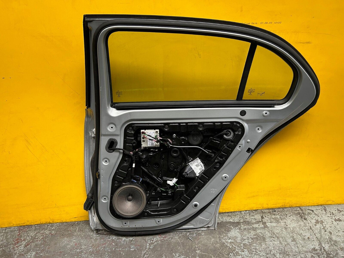 MERCEDES BENZ A CLASS HATCHBACK W177 DOOR DRIVER SIDE REAR RIGHT WITH GLASS