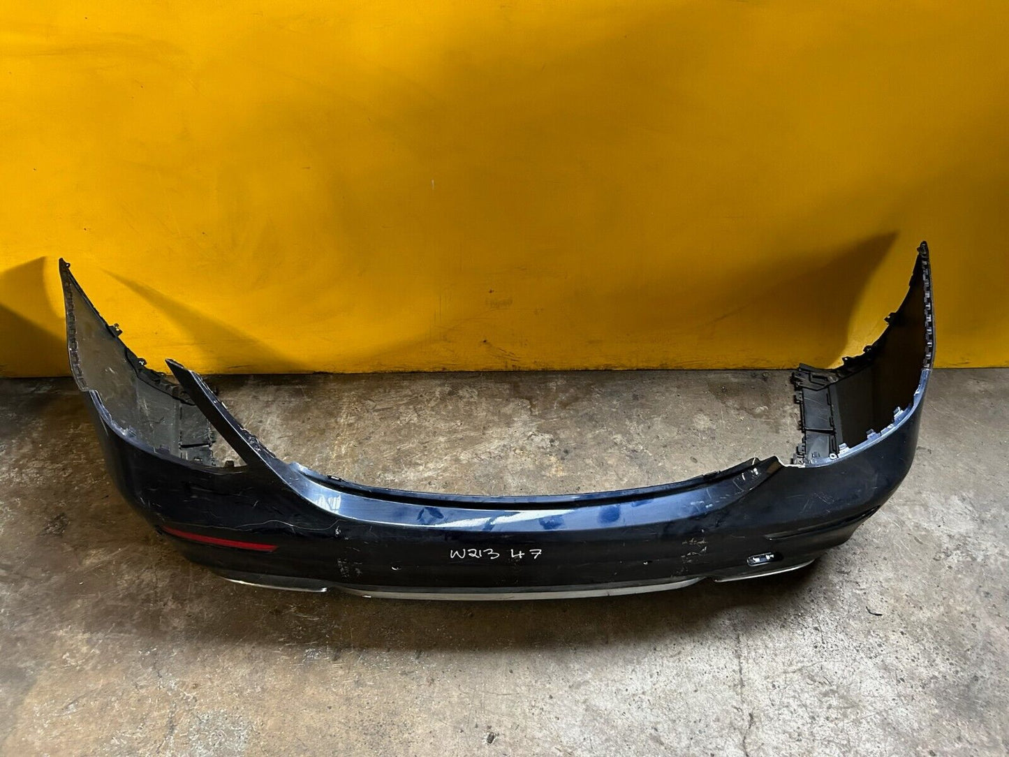 MERCEDES BENZ E CLASS AMG LINE W213 2016-2020 REAR BUMPER WITH DIFFUSER DAMAGED