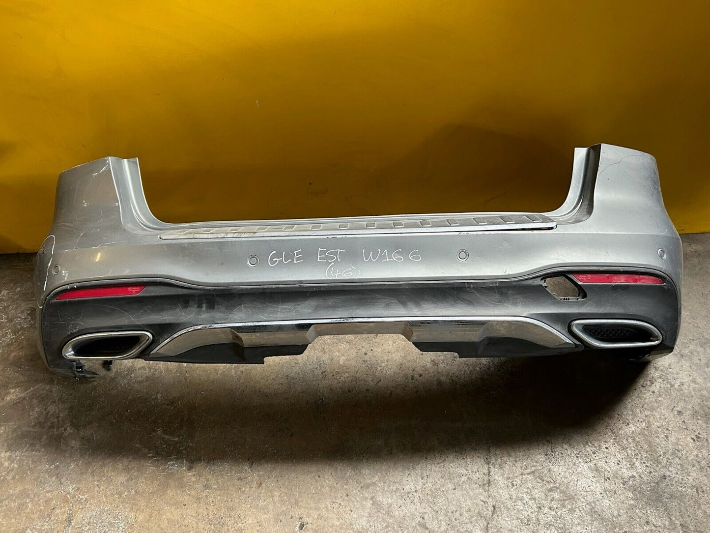 MERCEDES BENZ GLE ESTATE W166 2018 REAR BUMPER COMPLETE WITH DIFFUSER PDC