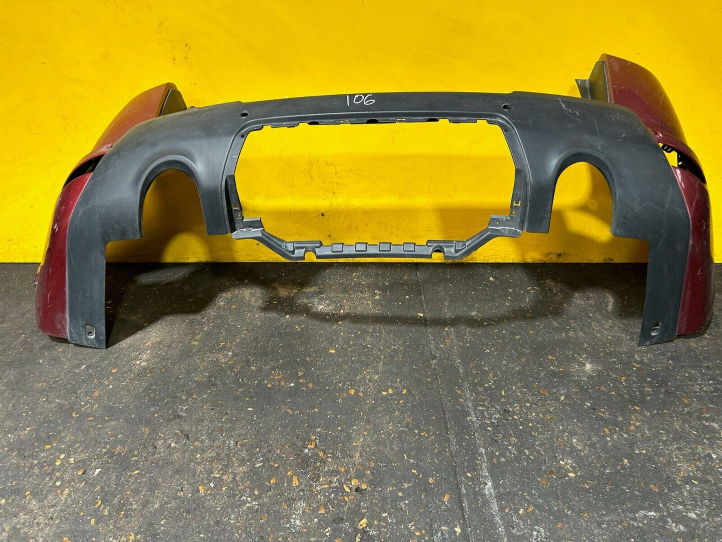 RANGE ROVER SPORT 2013 - 2018 L494 REAR BUMPER WITH PDC HOLES GENUINE