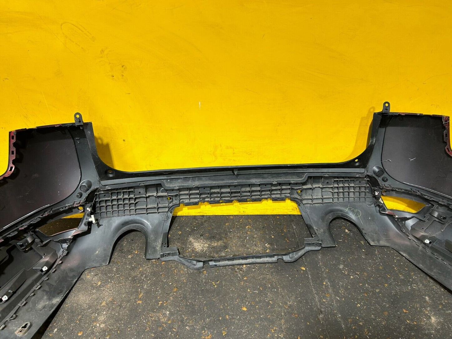 RANGE ROVER SPORT 2013 - 2018 L494 REAR BUMPER WITH PDC HOLES GENUINE