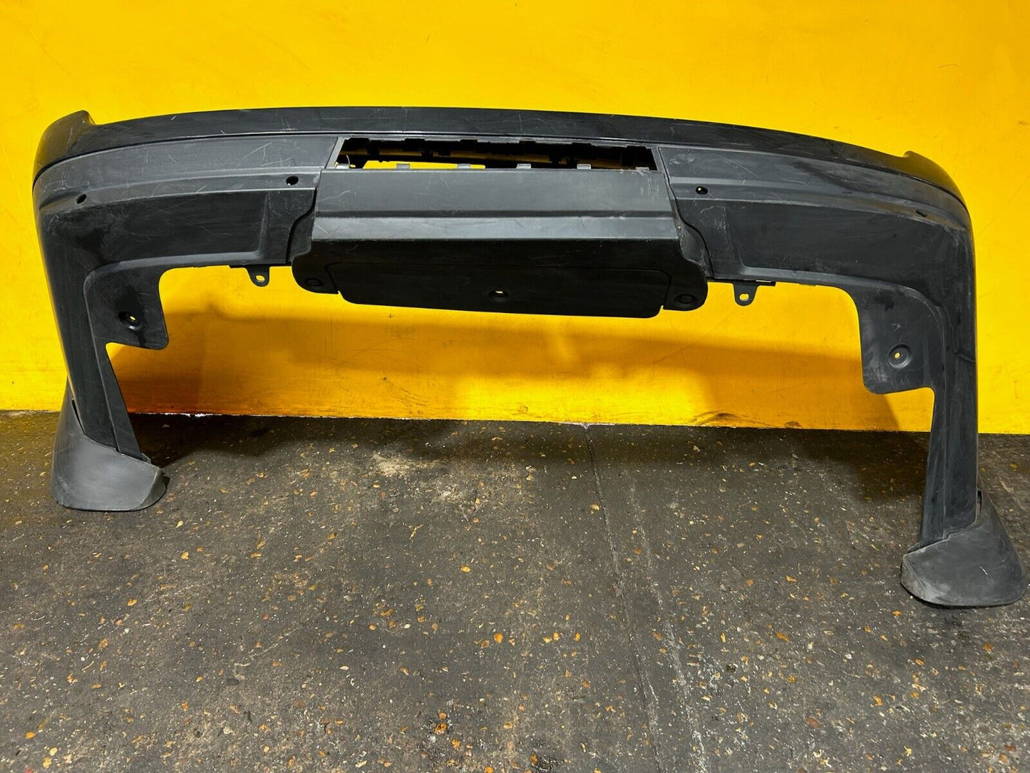 RANGE ROVER VOGUE L405 2013 - 2016 REAR BUMPER WITH PDC HOLES GENUINE