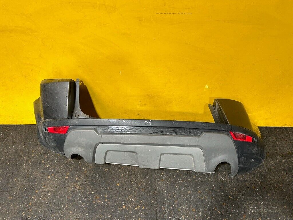 RANGE ROVER EVOQUE 2011 - 2015 L538 REAR BUMPER WITH PDC HOLES GENUINE