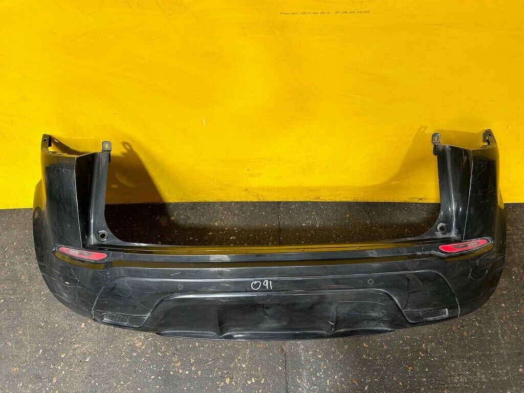 RANGE ROVER EVOQUE L551 2019 - 2023 GENUINE REAR BUMPER COMPLETE WITH PDC HOLES