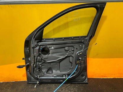 BMW X1 F48 2015 - 2022 DOOR DRIVER SIDE FRONT RIGHT WITH GLASS COMPLETE